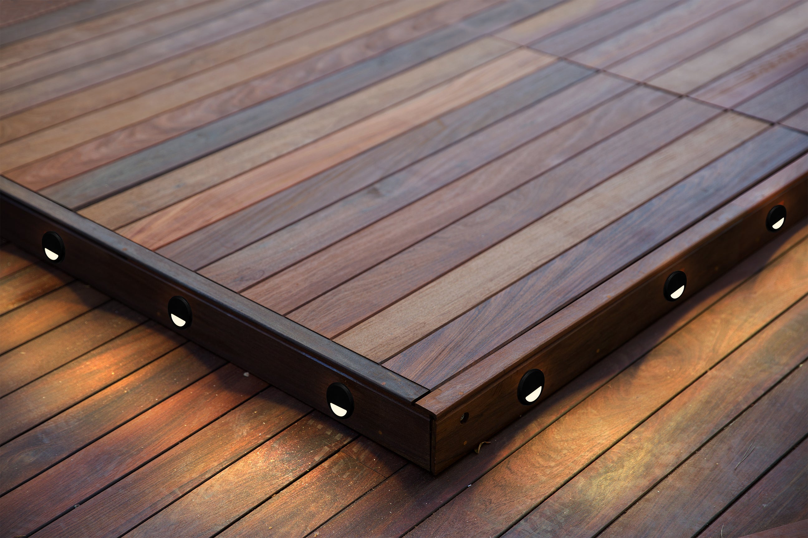 Low Voltage Recessed Stair Riser Light, Mini Size Eyelid Shape ∅1", Black, 12V AC/DC, 1W, 5lm, 3000K Gen 2