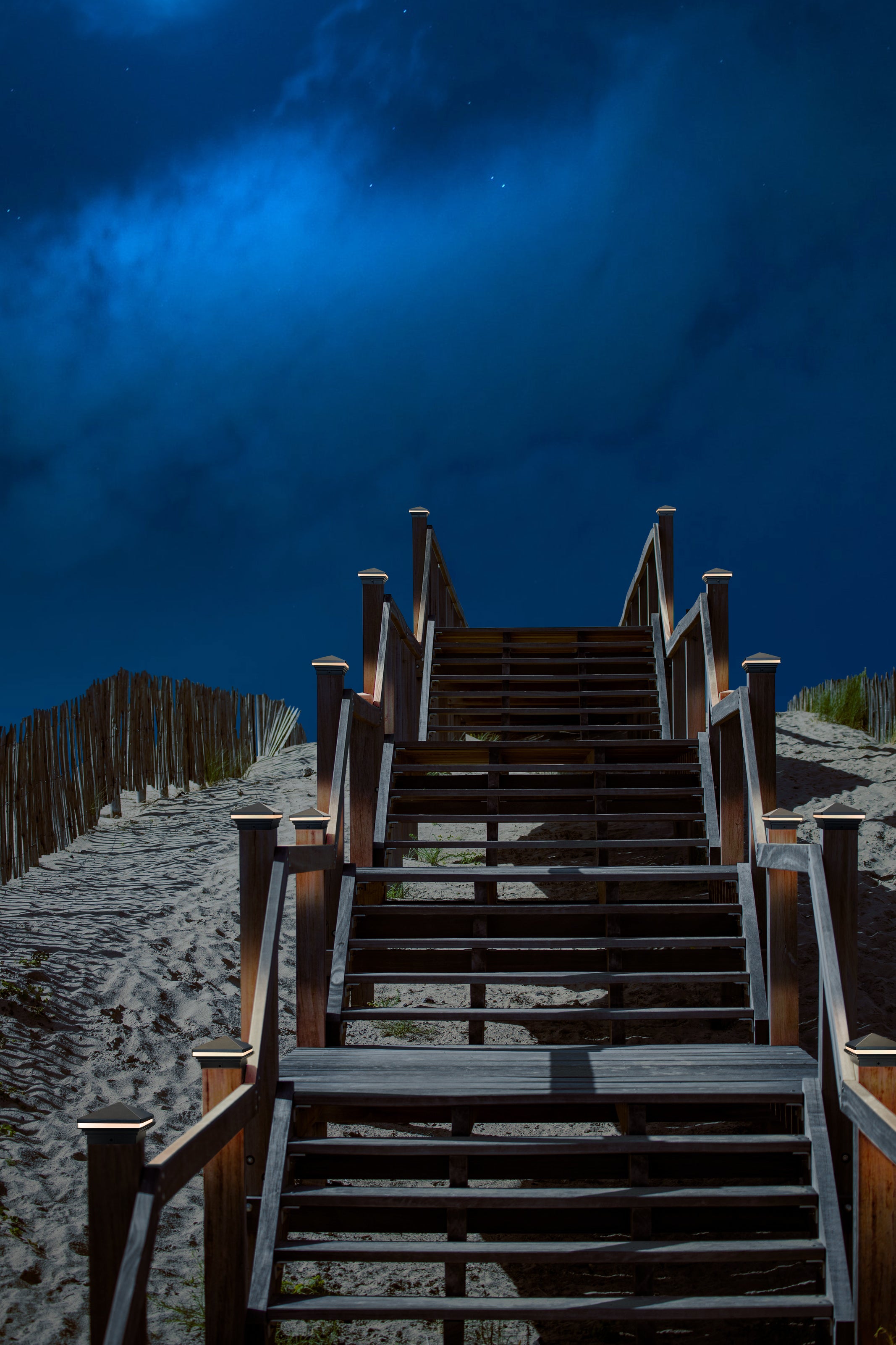 Low Voltage Pyramid Post Cap Lights, 9-15V AC/DC, 3W, 30 LM, 2700K, IP ...