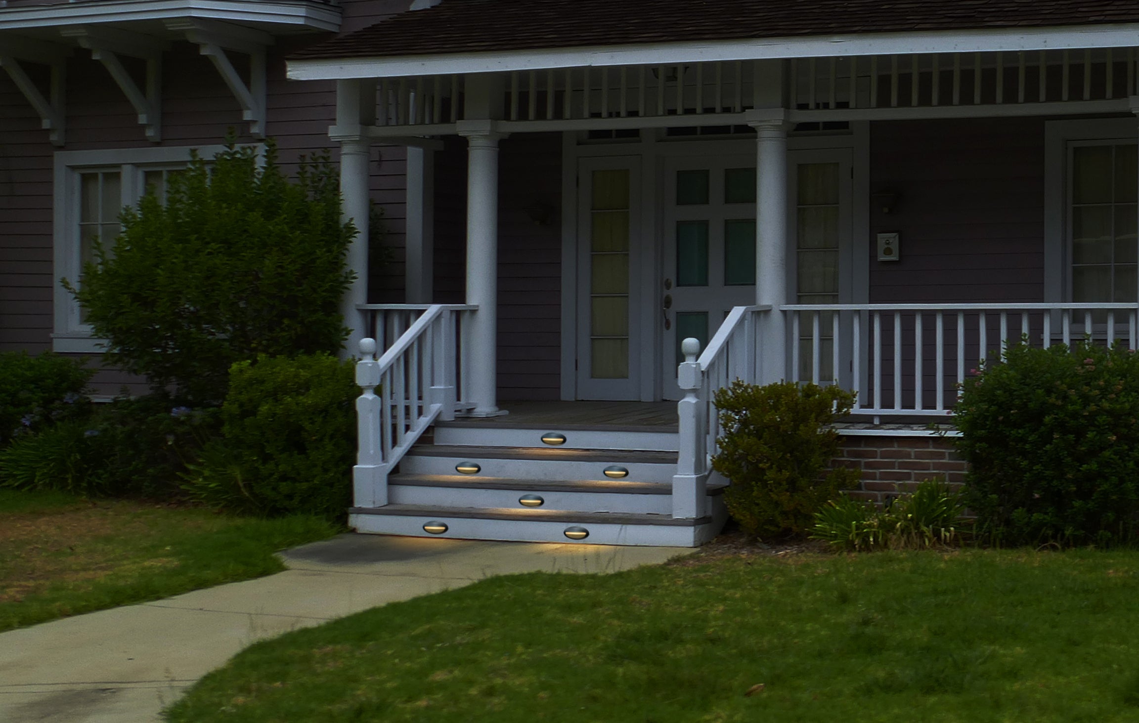 Low Voltage Oval Step Light, 9-15V AC/DC, 2W, 40lm, 2700K — GKOPLUS